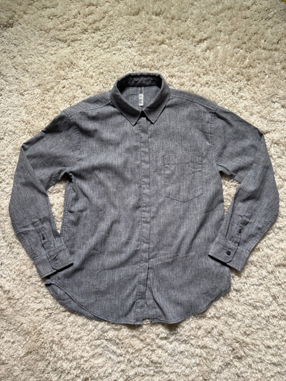 MEC Women's Grey Hemp Blend Button-Down Shirt with Chest Pocket. Sz Sml. SPRING!